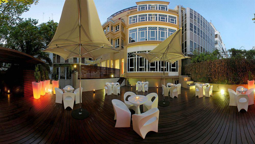 Hotel Bcn Design Barcelona Luaran gambar The hotel's rooftop bar