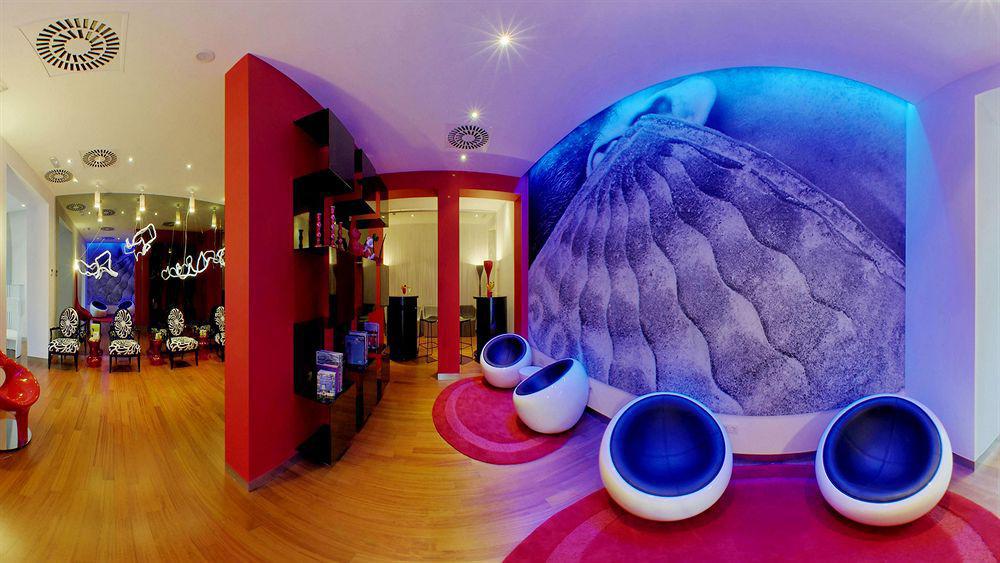 Hotel Bcn Design Barcelona Luaran gambar The interior of the hotel