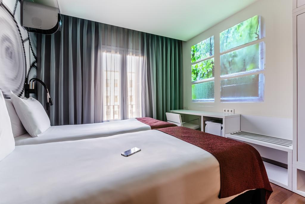 Hotel Bcn Design Barcelona Luaran gambar A room at the hotel