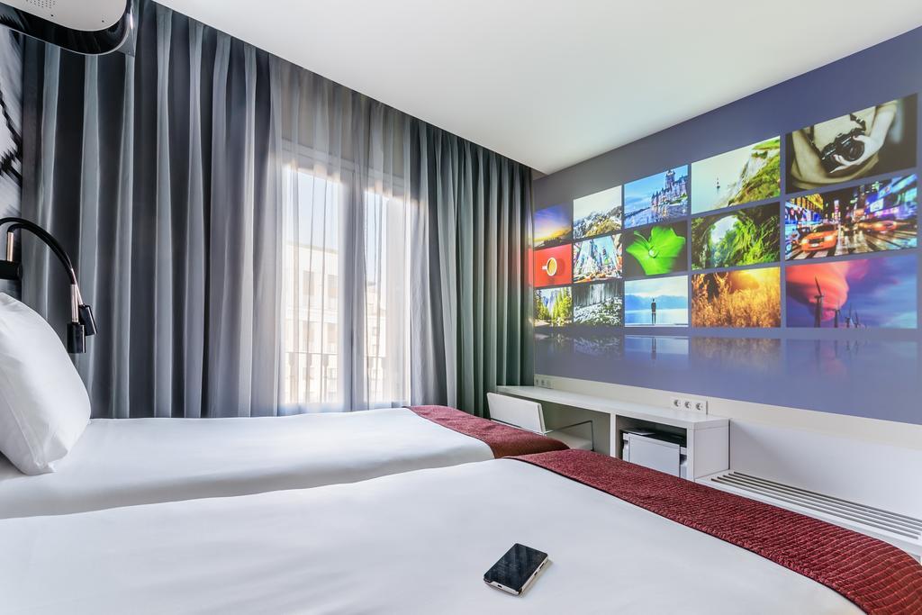Hotel Bcn Design Barcelona Luaran gambar A room at the hotel