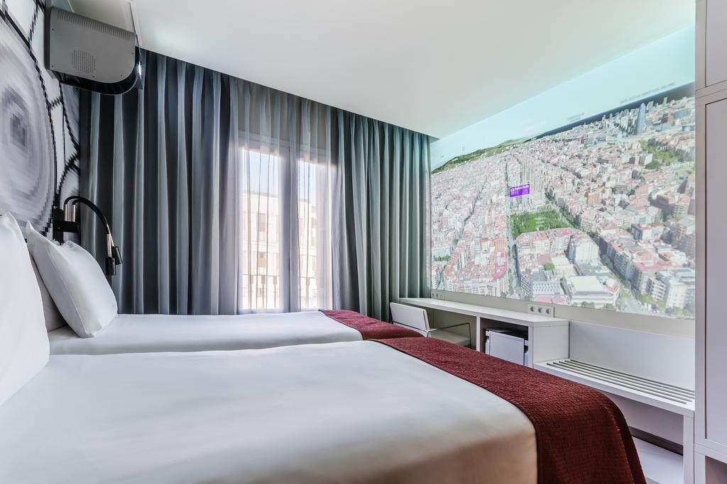 Hotel Bcn Design Barcelona Luaran gambar A room at the hotel