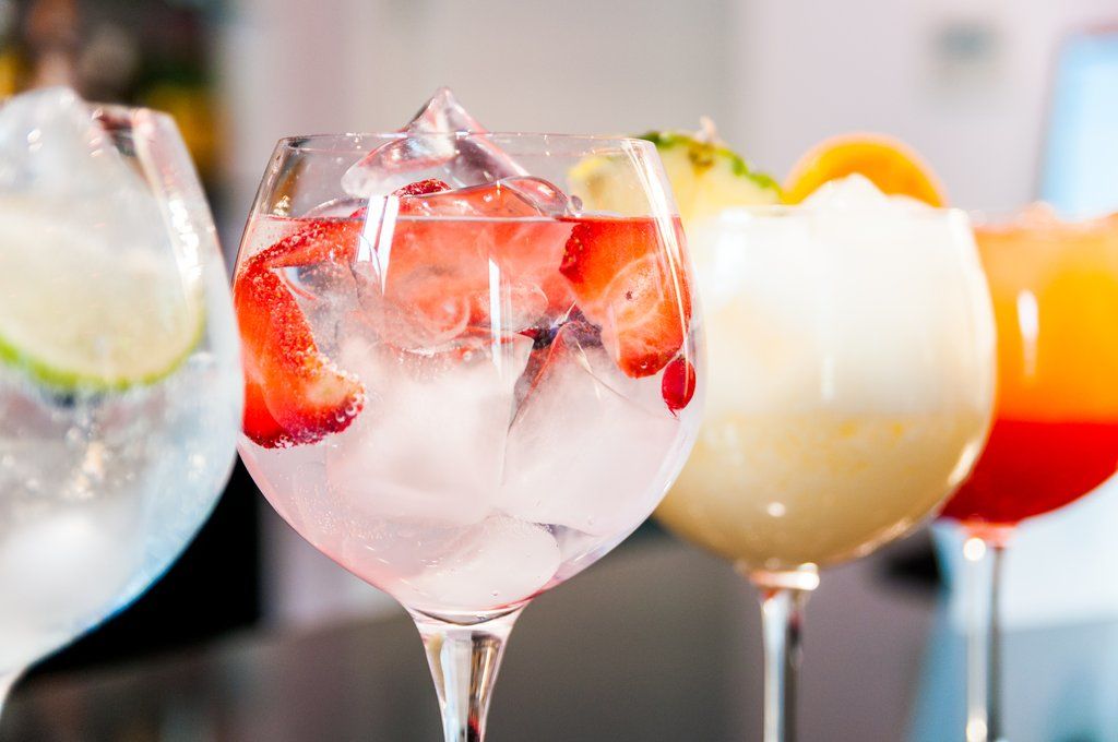 Hotel Bcn Design Barcelona Luaran gambar A variety of cocktails