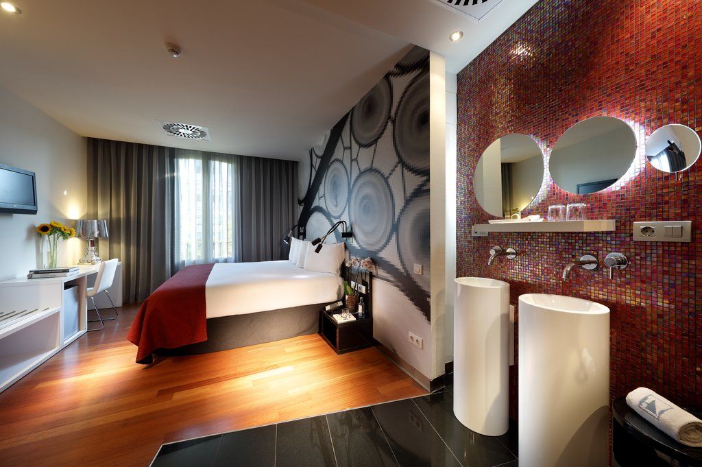 Hotel Bcn Design Barcelona Luaran gambar A room at the Hotel Mandarin Oriental, Munich